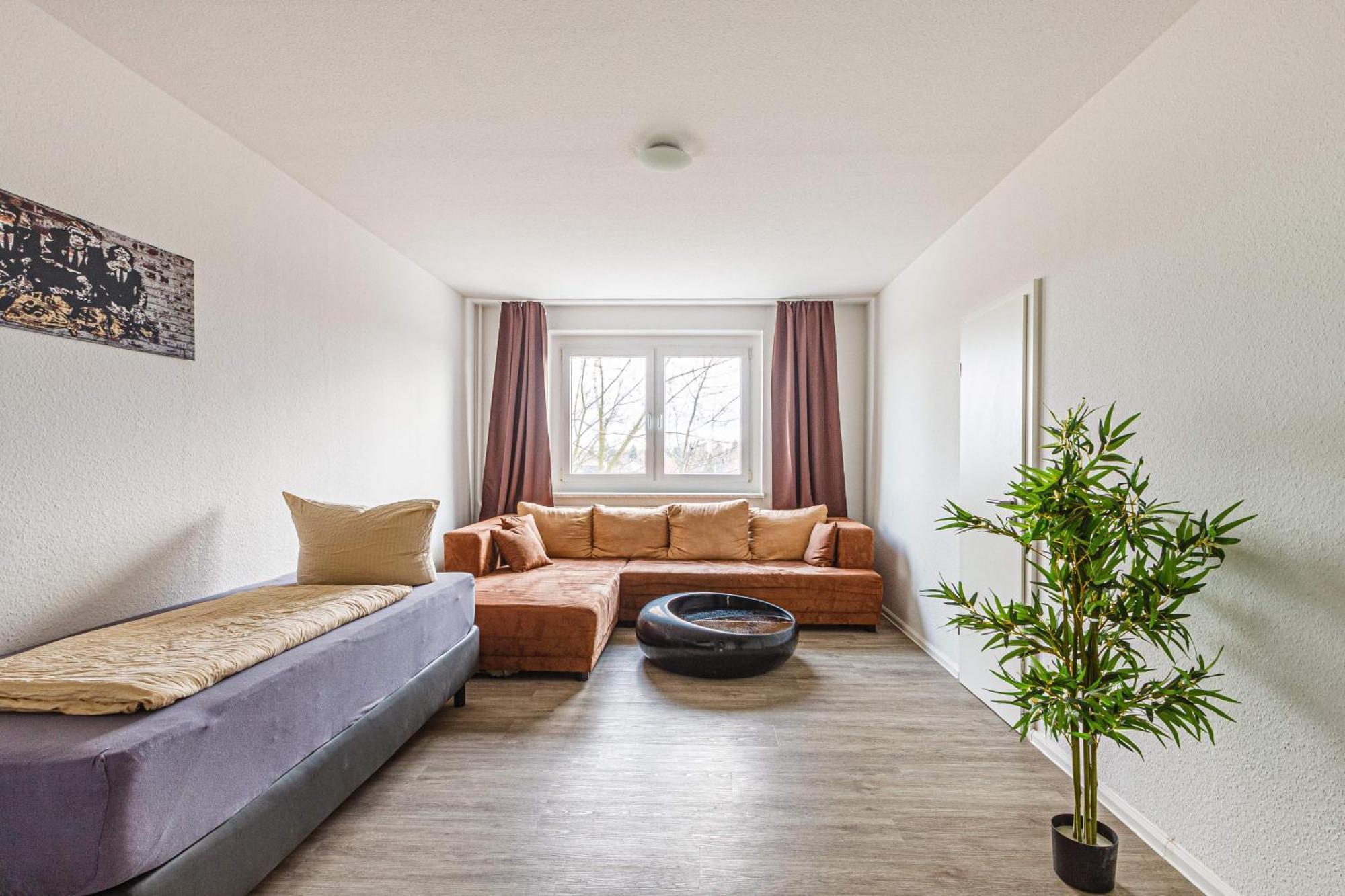 Schöne Monteurwohnung In Grünau * Leipzig